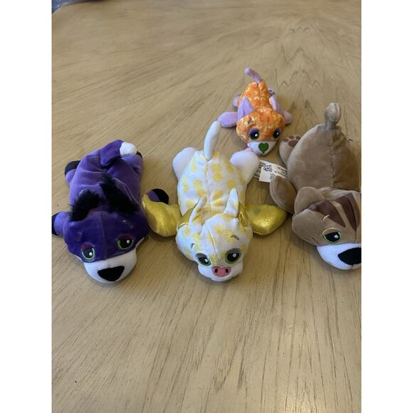 Lot Of 4 Cutetitos Fruititos Fox calico Cat mac cheese goldito bat Bean Plush - Picture 15 of 15